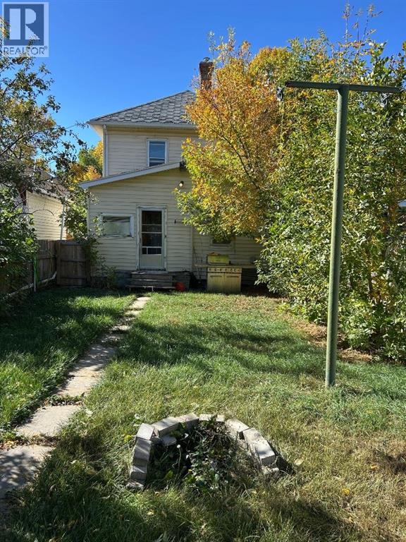 625 14 Street S, Lethbridge, Alberta  T1J 2Y2 - Photo 9 - A2259117