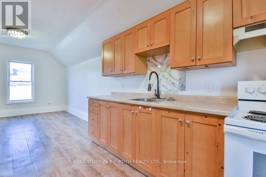 57 Penetang Street, Barrie (Codrington), Ontario  L4M 1V5 - Photo 18 - S12343923