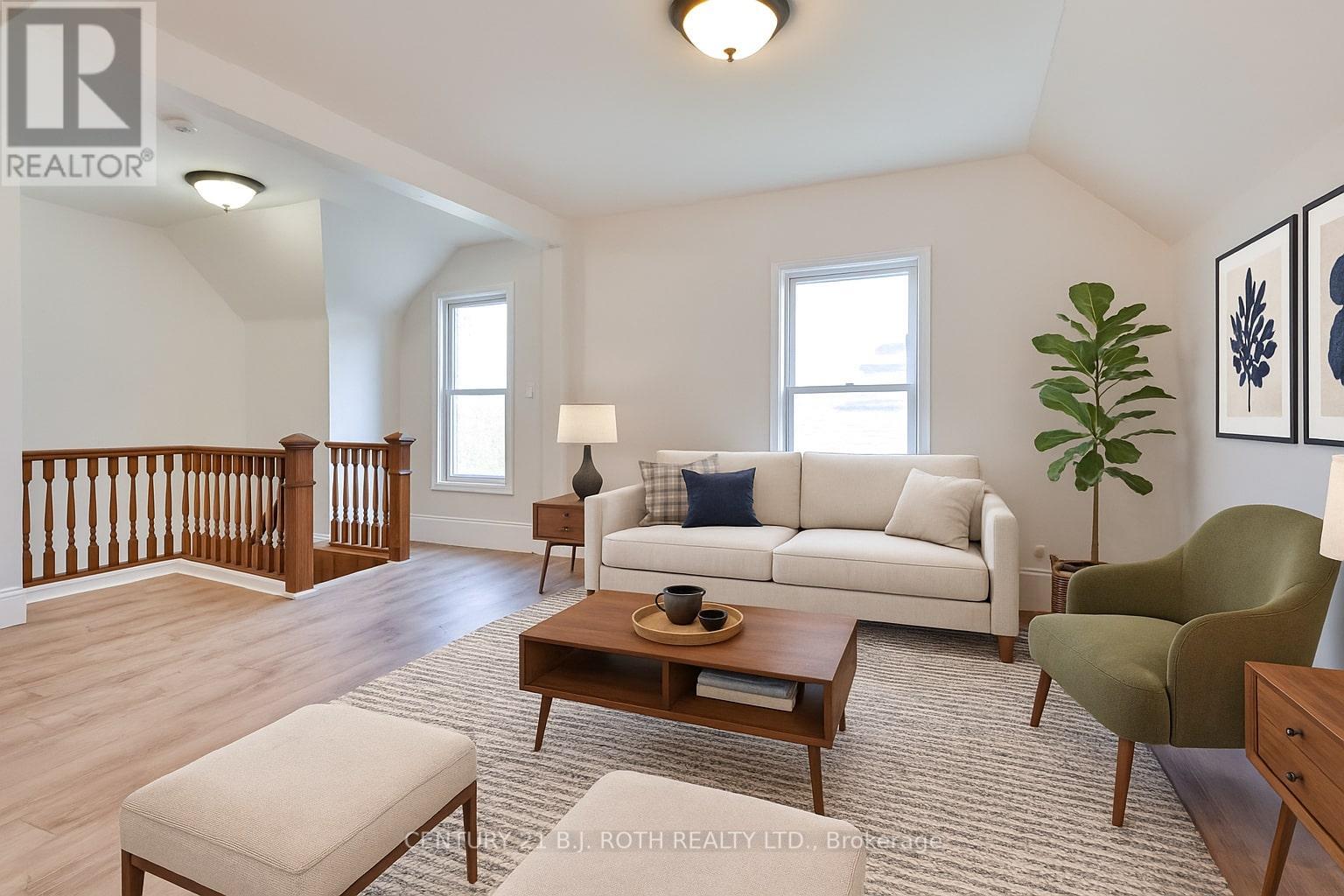 57 Penetang Street, Barrie (Codrington), Ontario  L4M 1V5 - Photo 13 - S12343923