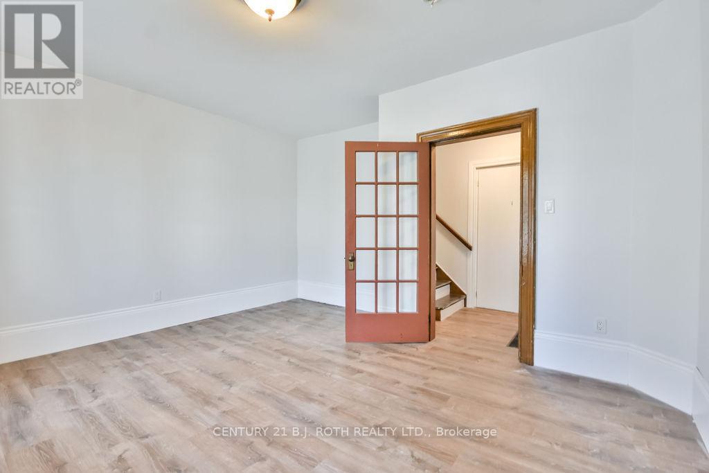 57 Penetang Street, Barrie (Codrington), Ontario  L4M 1V5 - Photo 6 - S12343923