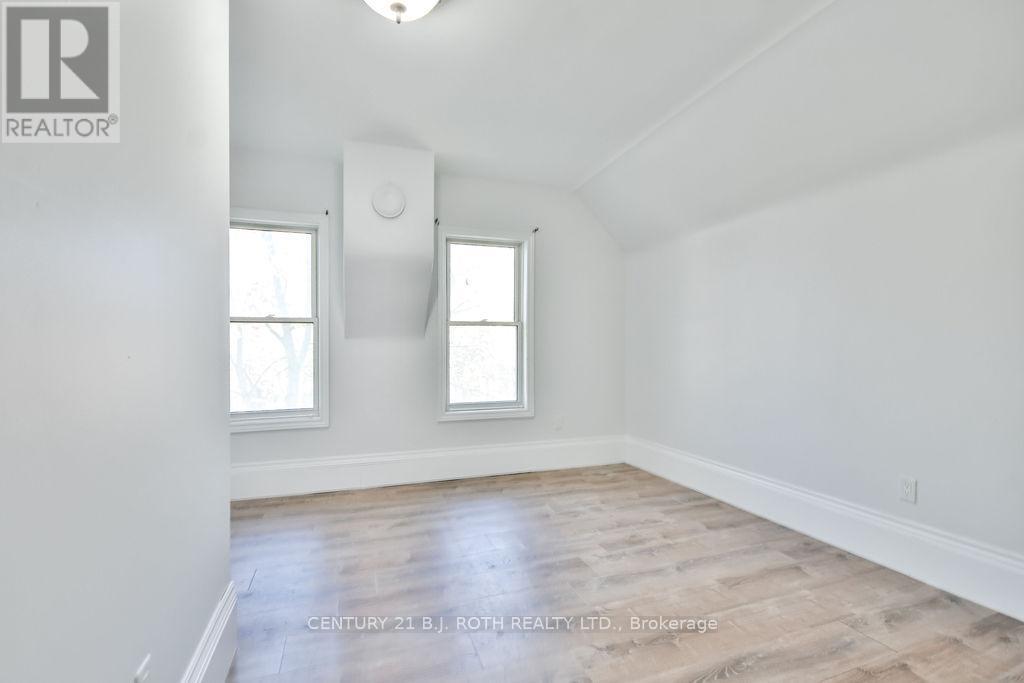 57 Penetang Street, Barrie (Codrington), Ontario  L4M 1V5 - Photo 22 - S12343923