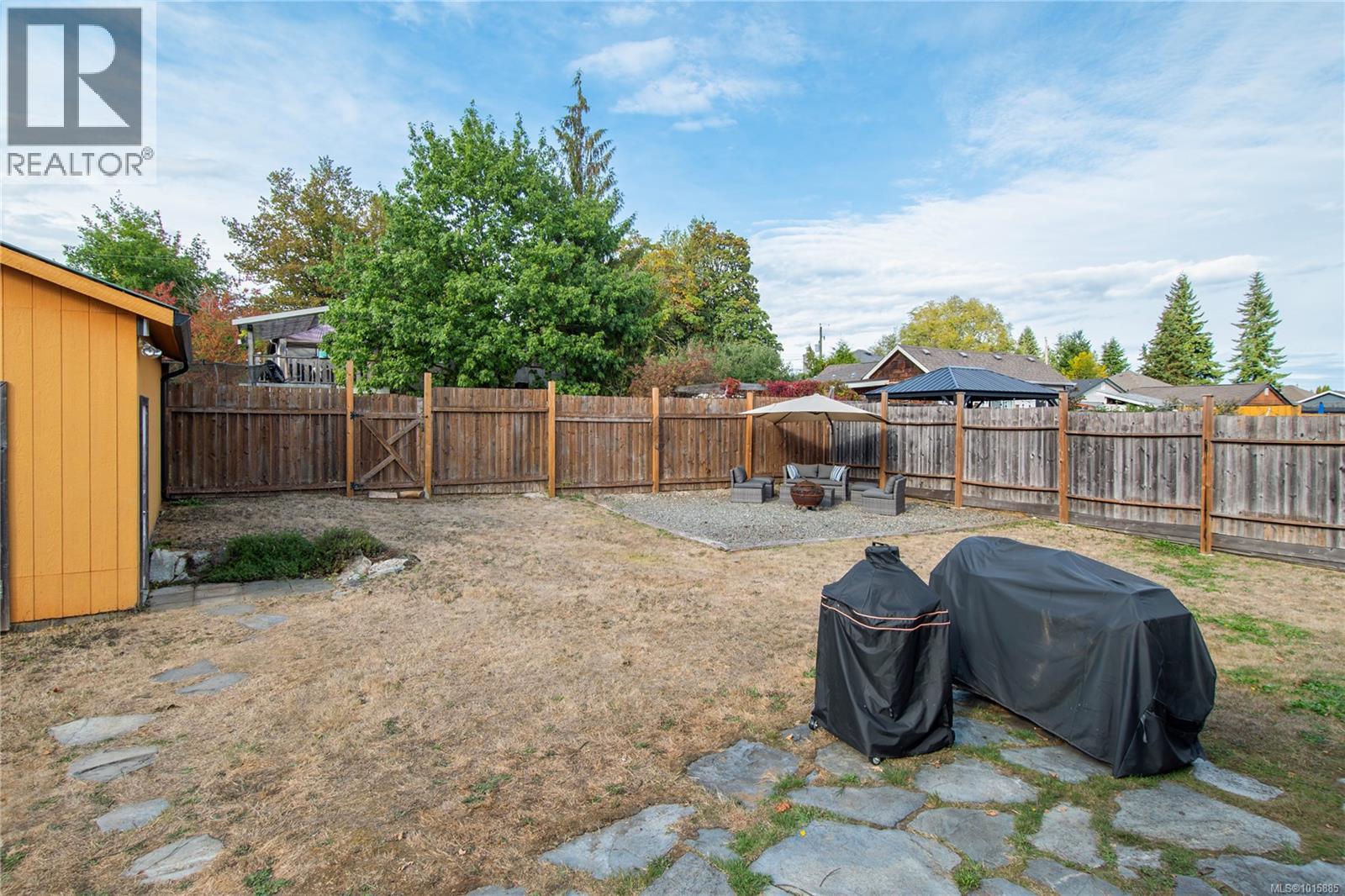 2792 Dunsmuir Ave, Cumberland, British Columbia  V0R 1S0 - Photo 28 - 1015885