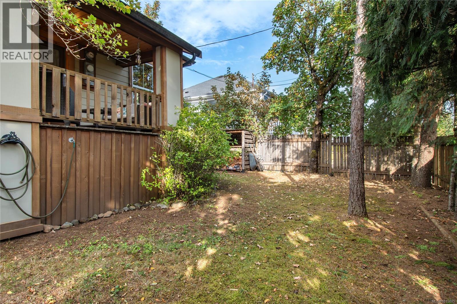 2792 Dunsmuir Ave, Cumberland, British Columbia  V0R 1S0 - Photo 35 - 1015885