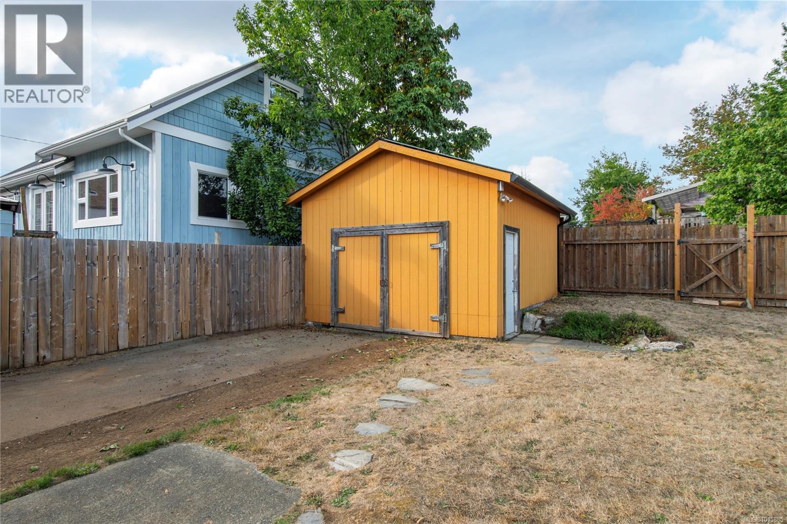 2792 Dunsmuir Ave, Cumberland, British Columbia  V0R 1S0 - Photo 38 - 1015885