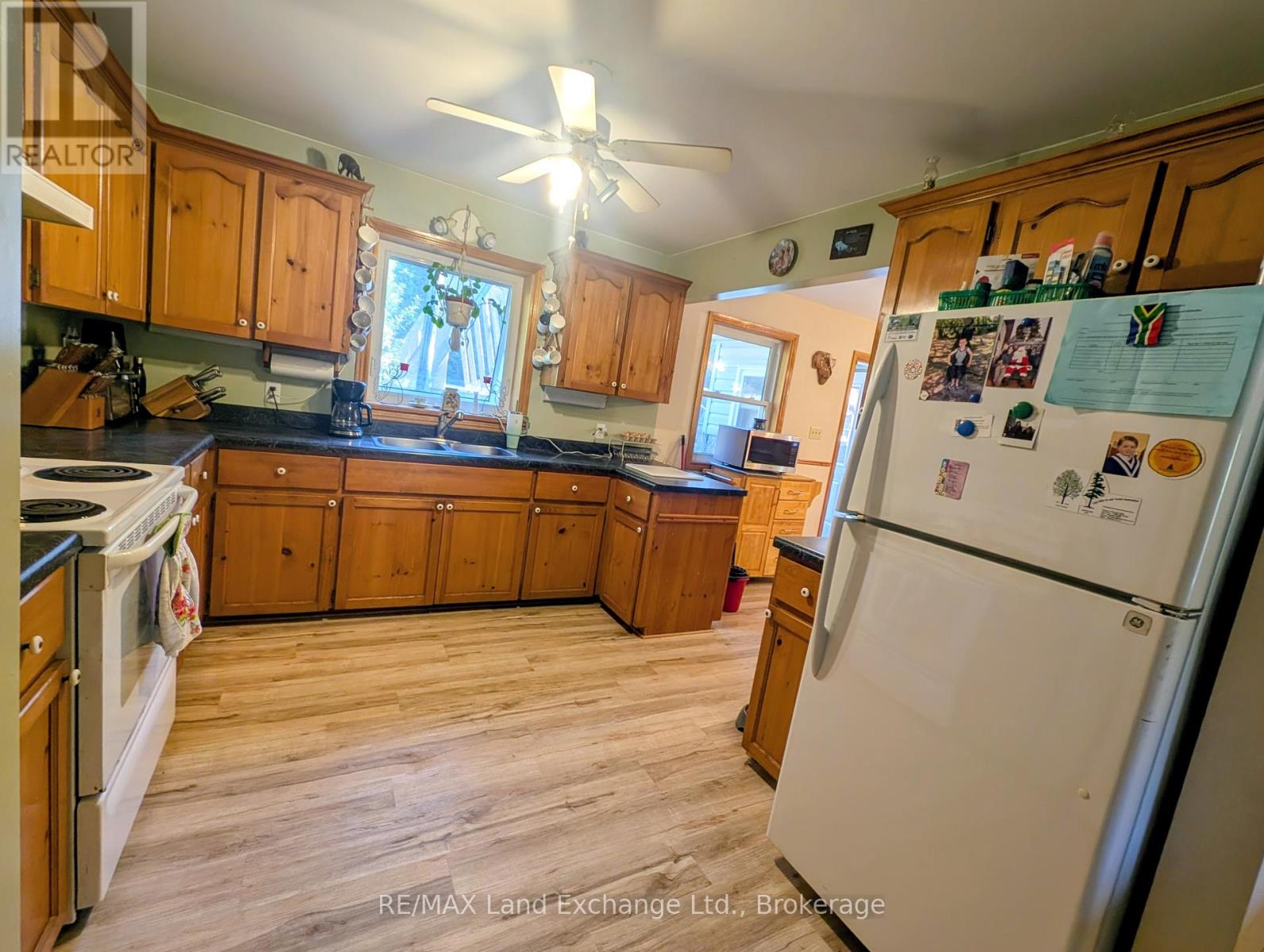 315045 Highway 6 Rr1 Highway, West Grey, Ontario  N0G 1R0 - Photo 6 - X12406935
