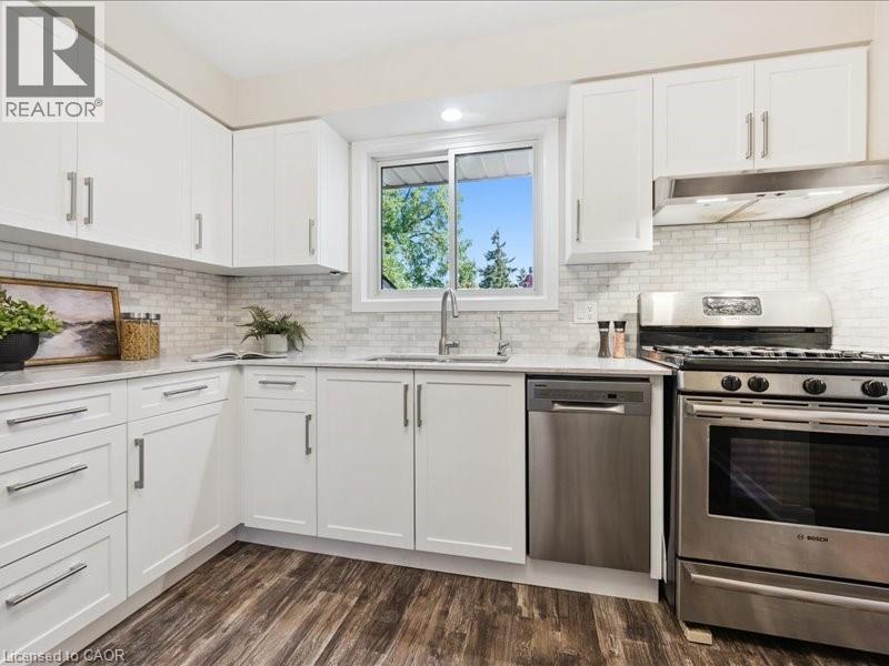 407 Grangewood Drive, Waterloo, Ontario  N2K 2E4 - Photo 13 - 40764795