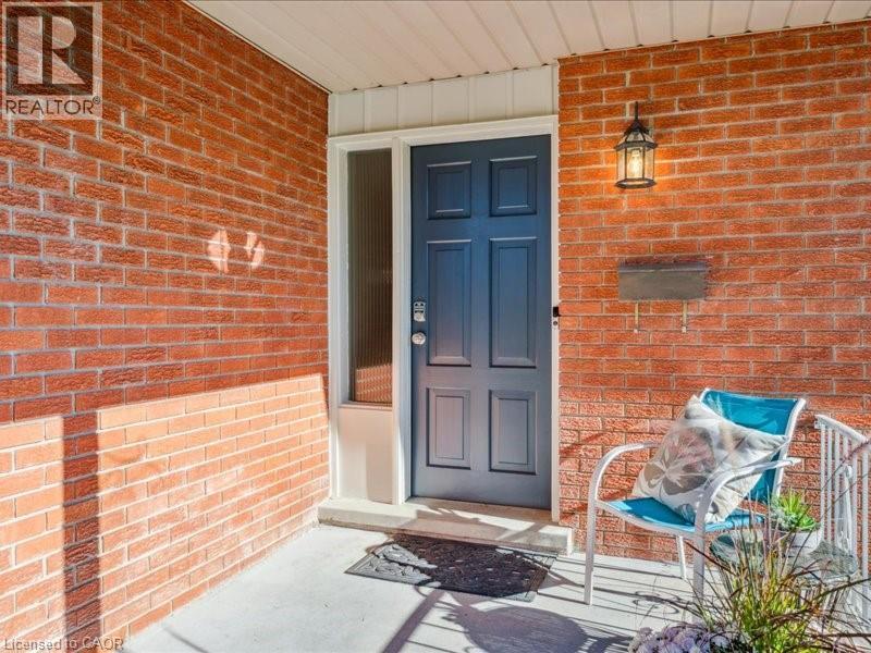 407 Grangewood Drive, Waterloo, Ontario  N2K 2E4 - Photo 4 - 40764795