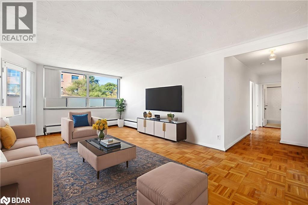 8 Kinsdale Boulevard Unit# 35, Toronto, Ontario  M8Y 1T9 - Photo 2 - 40774620