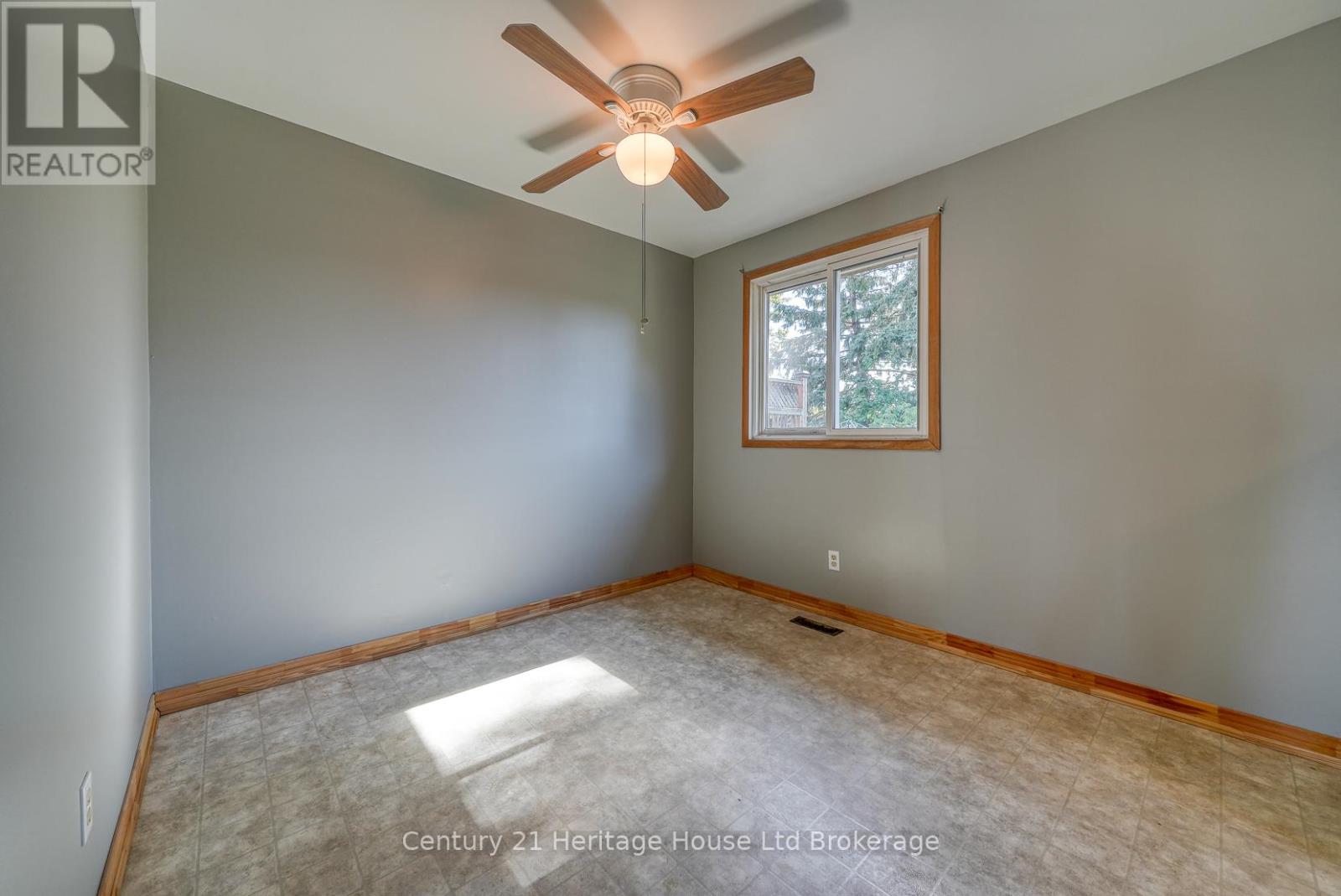 1068 Cree Avenue, Woodstock, Ontario  N4T 1A2 - Photo 15 - X12443747