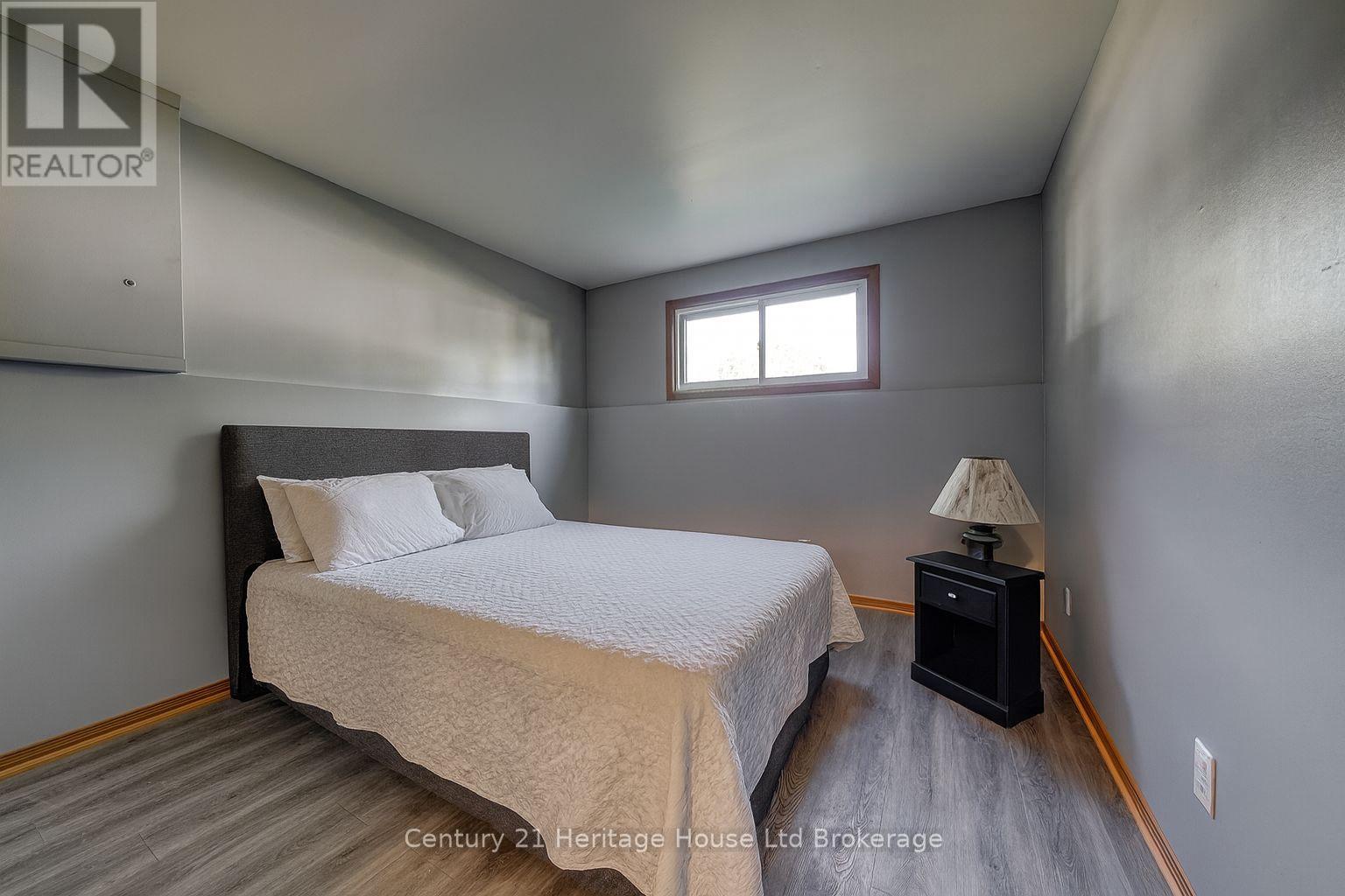 1068 Cree Avenue, Woodstock, Ontario  N4T 1A2 - Photo 30 - X12443747