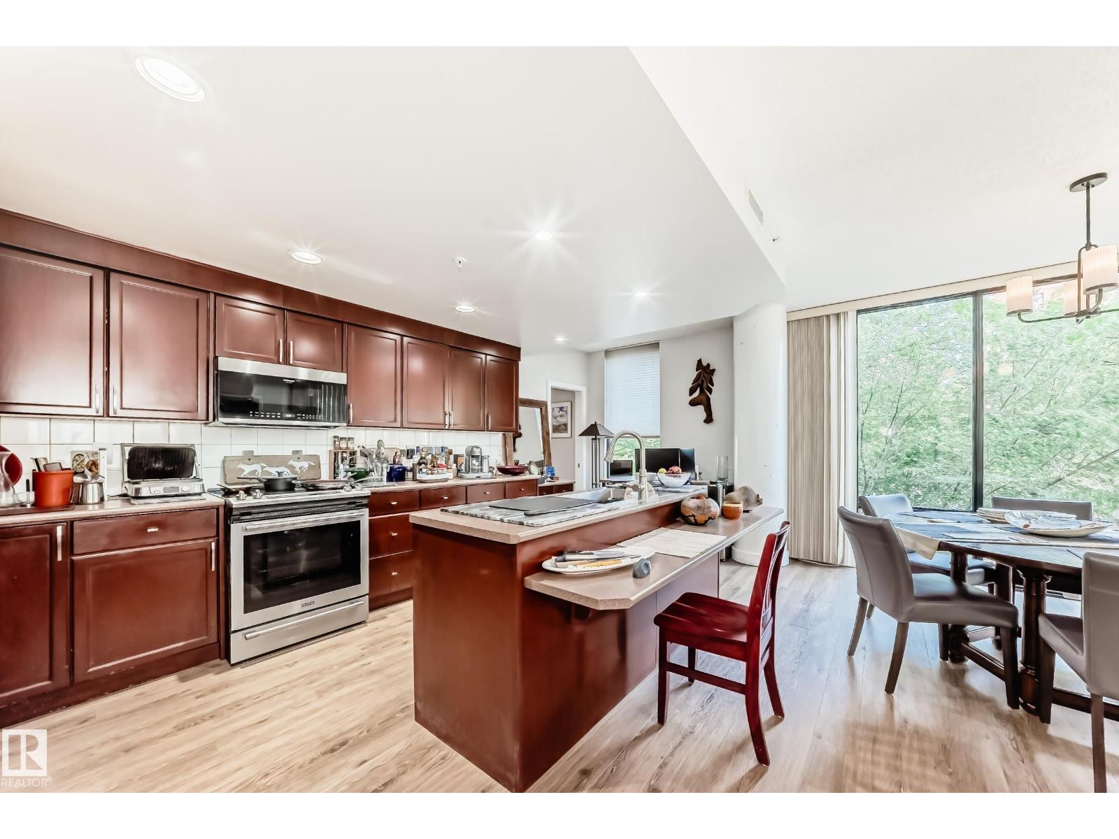 #305 10028 119 St Nw Nw, Edmonton, Alberta  T5K 1Y8 - Photo 11 - E4461110