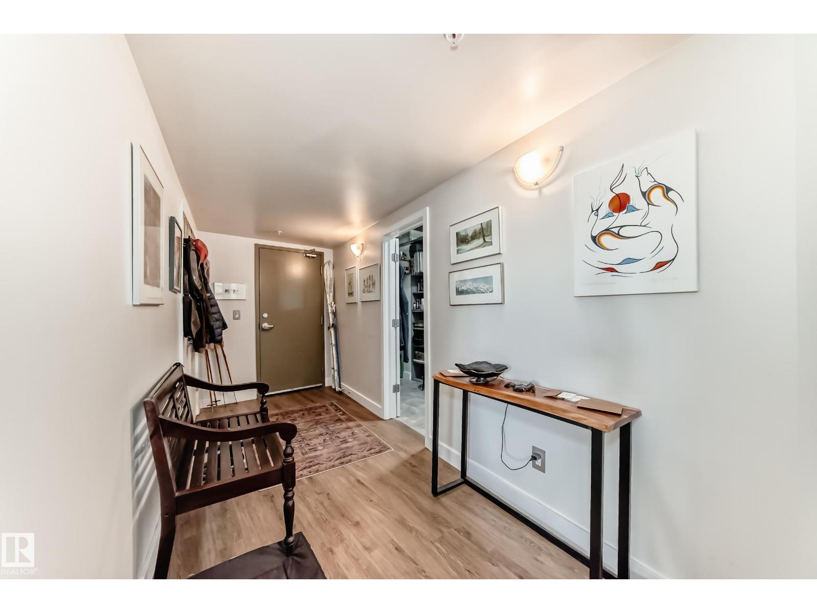 #305 10028 119 St Nw Nw, Edmonton, Alberta  T5K 1Y8 - Photo 3 - E4461110