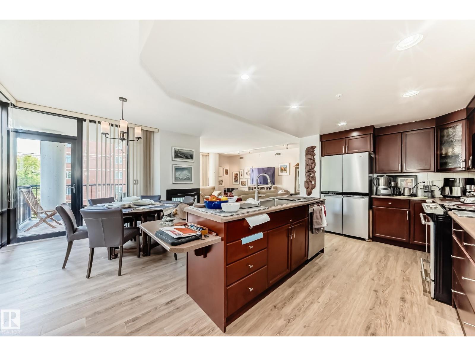 #305 10028 119 St Nw Nw, Edmonton, Alberta  T5K 1Y8 - Photo 9 - E4461110