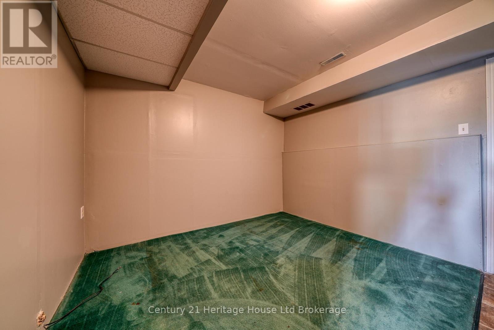 1068 Cree Avenue, Woodstock, Ontario  N4T 1A2 - Photo 37 - X12443747