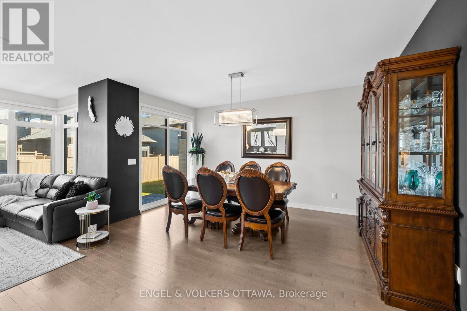 933 Islington Way, Ottawa, Ontario  K1T 0T7 - Photo 15 - X12449007