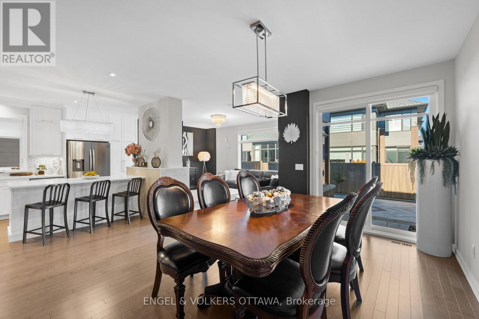 933 Islington Way, Ottawa, Ontario  K1T 0T7 - Photo 16 - X12449007