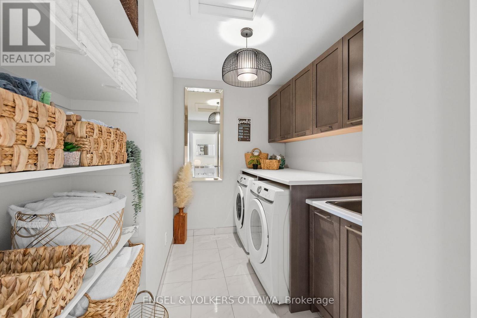 933 Islington Way, Ottawa, Ontario  K1T 0T7 - Photo 29 - X12449007