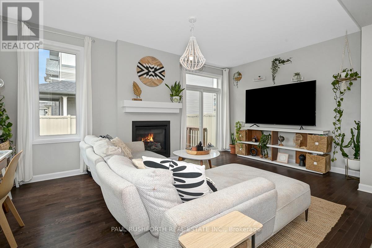 245 Aquarium Avenue, Ottawa, Ontario  K4A 1L2 - Photo 6 - X12449010
