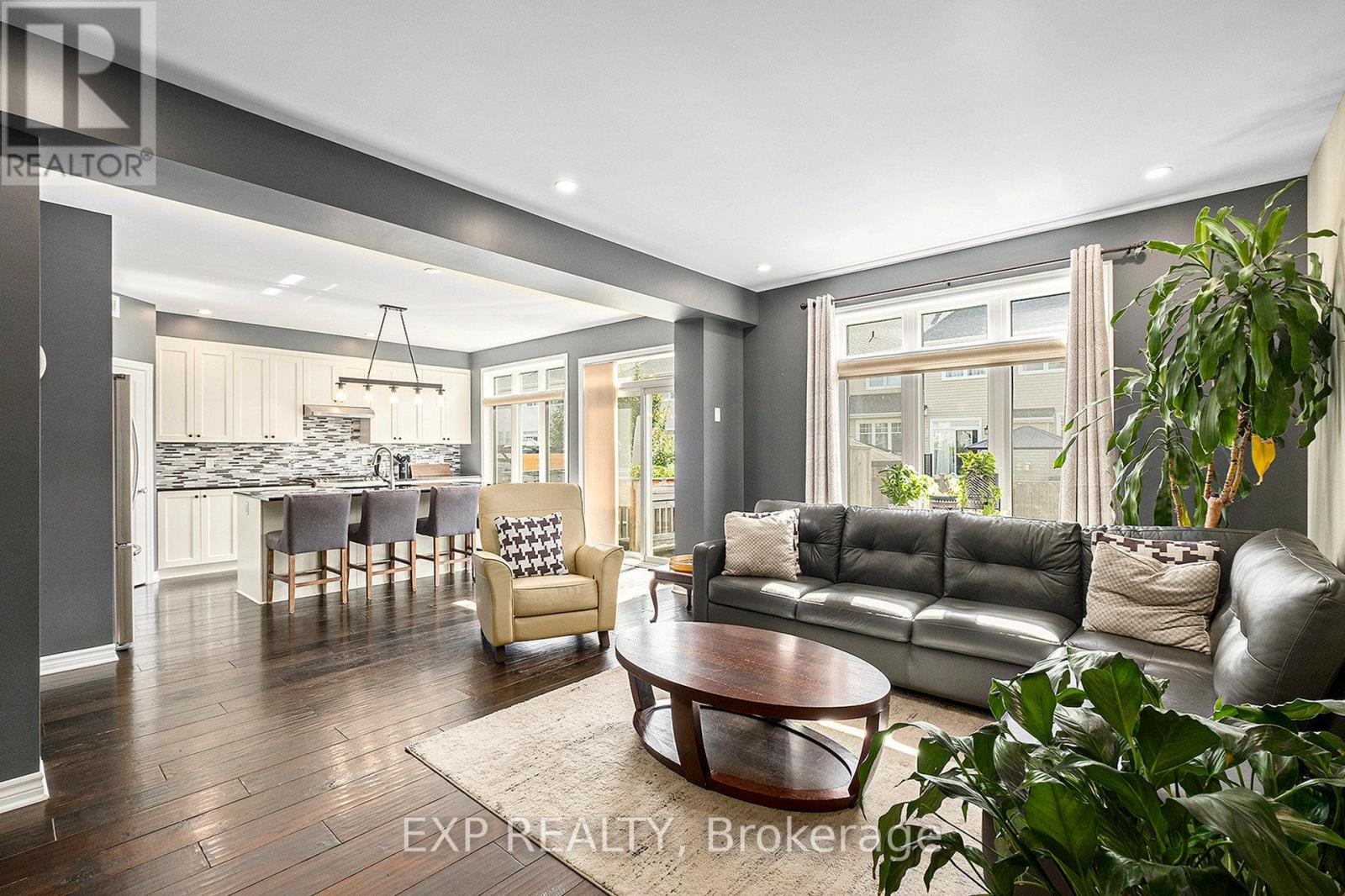 336 Towhee Place, Ottawa, Ontario  K2J 5V3 - Photo 5 - X12449023