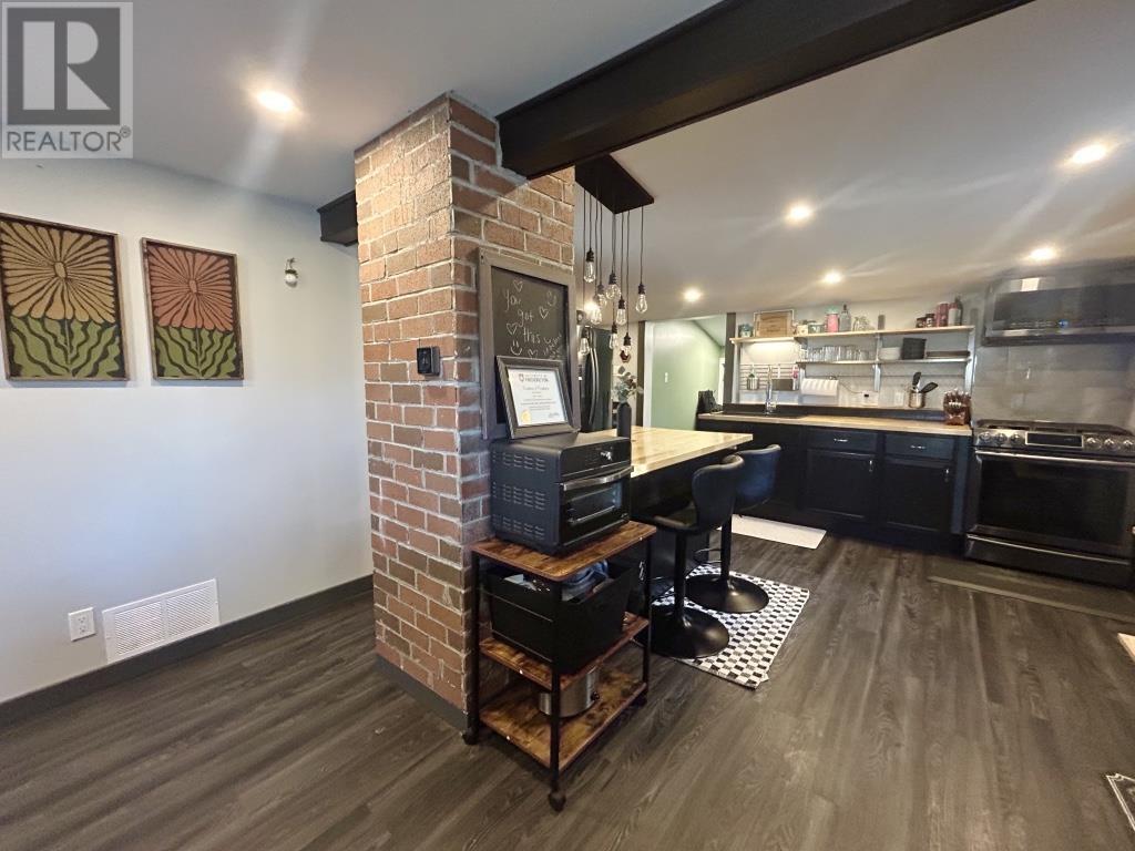 419 Fourth Street West, Fort Frances, Ontario  P9A 3C2 - Photo 6 - TB253154