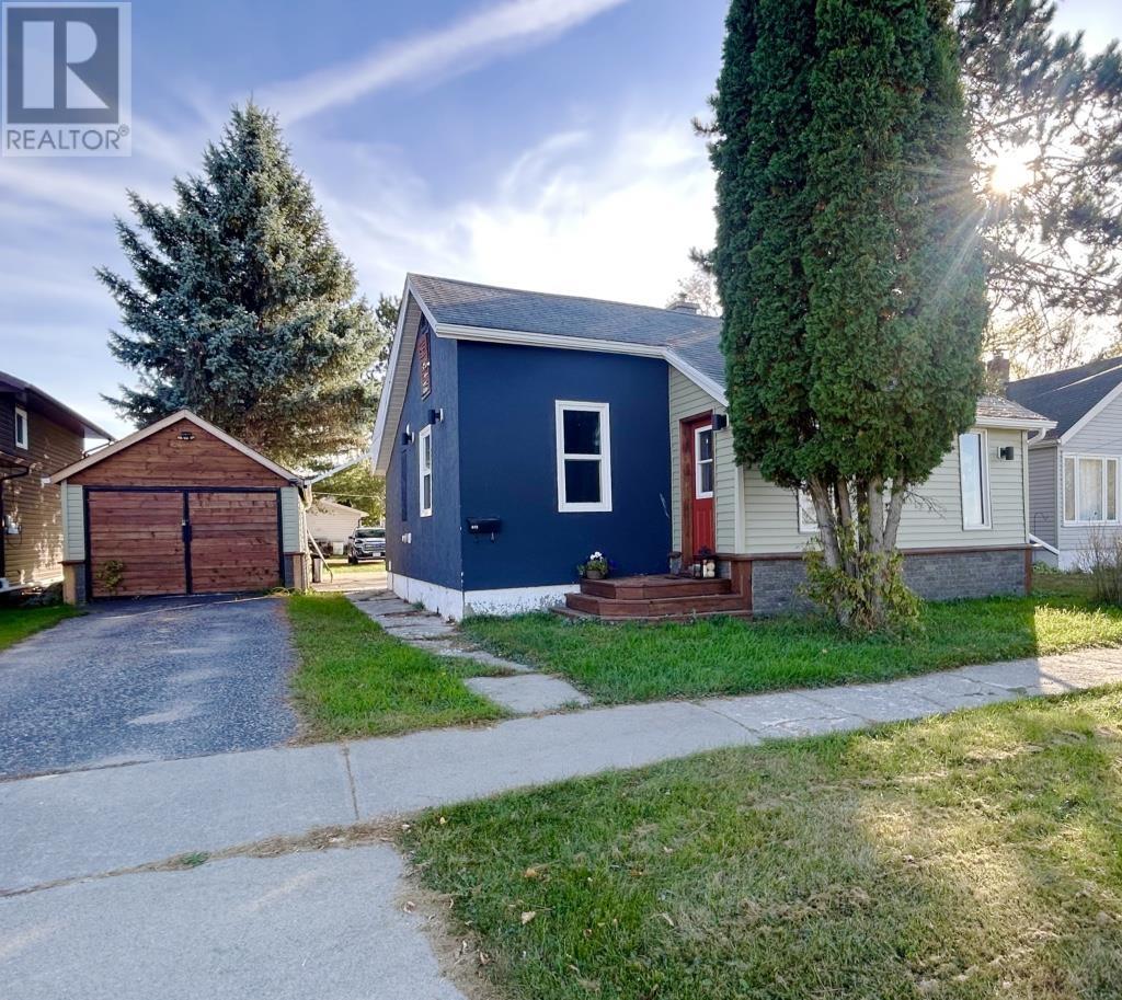 419 Fourth Street West, Fort Frances, Ontario  P9A 3C2 - Photo 23 - TB253154
