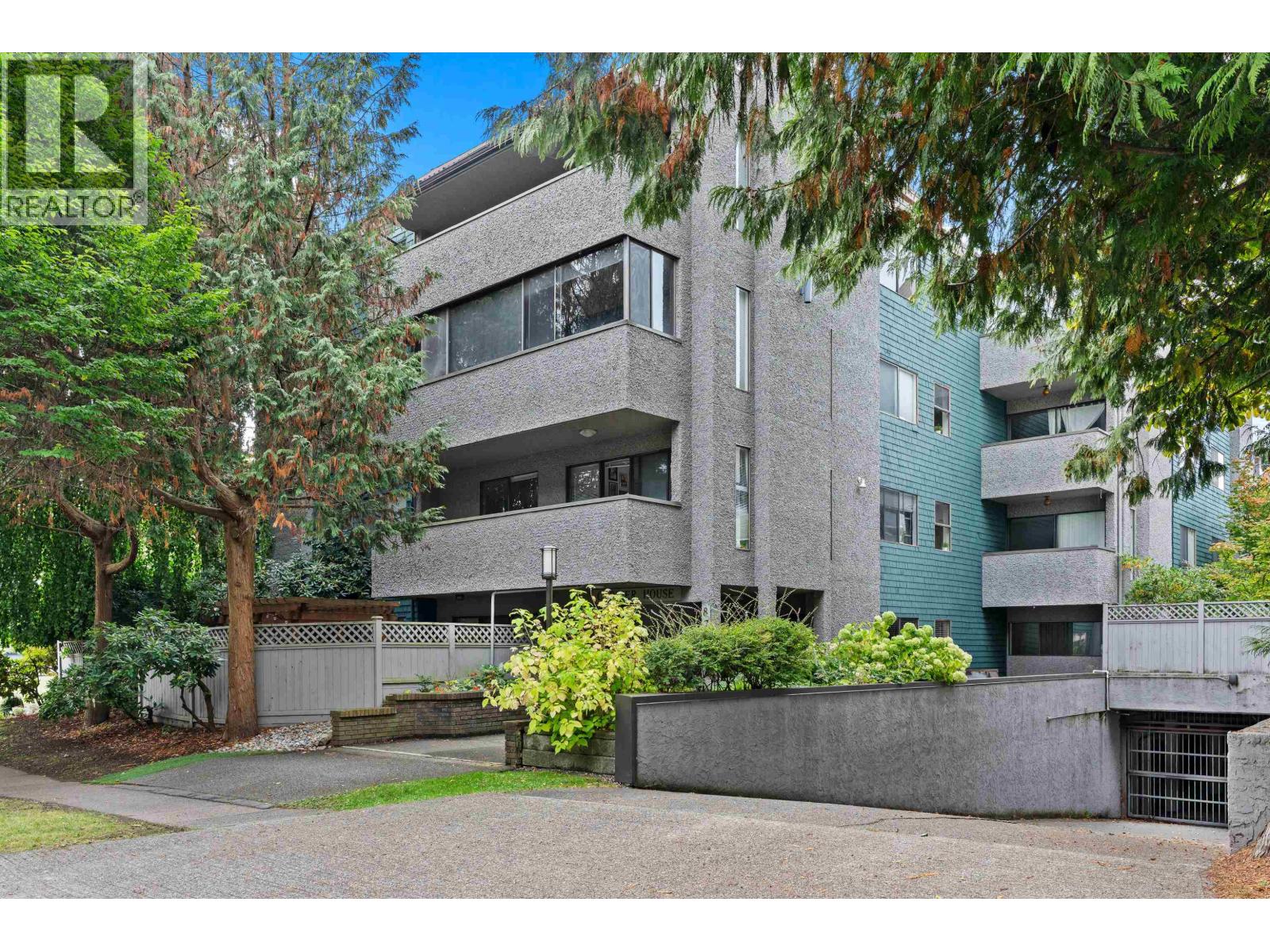 305 8775 Cartier Street, Vancouver, British Columbia  V6P 4V3 - Photo 1 - R3056093