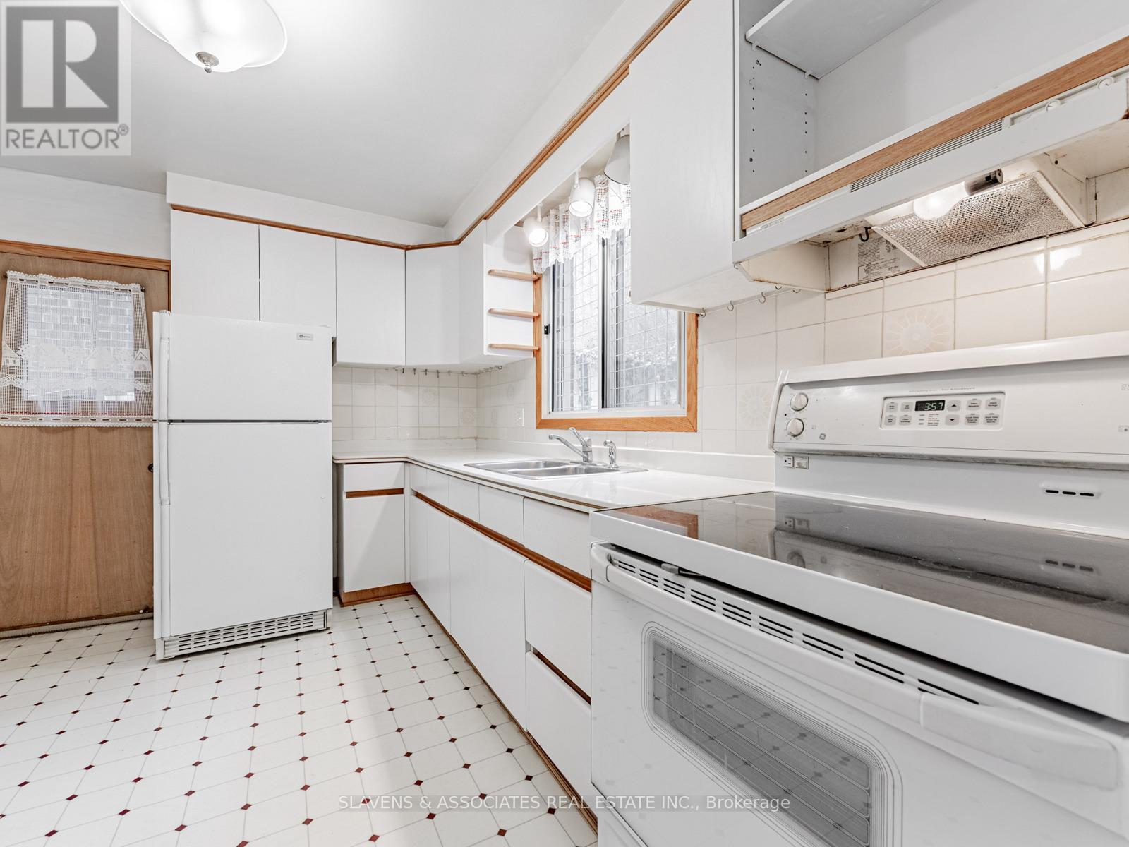 796 Davenport Road, Toronto (Wychwood), Ontario  M6G 2B3 - Photo 20 - C12448753
