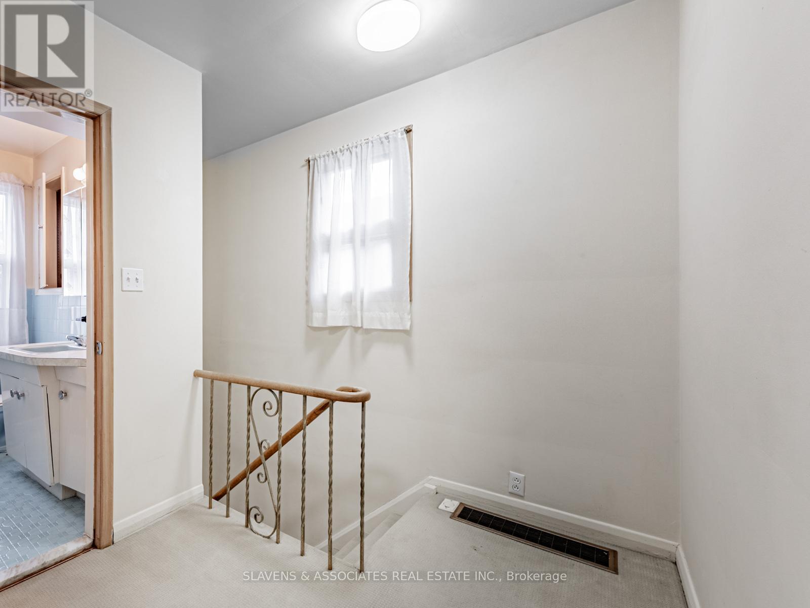 796 Davenport Road, Toronto (Wychwood), Ontario  M6G 2B3 - Photo 22 - C12448753