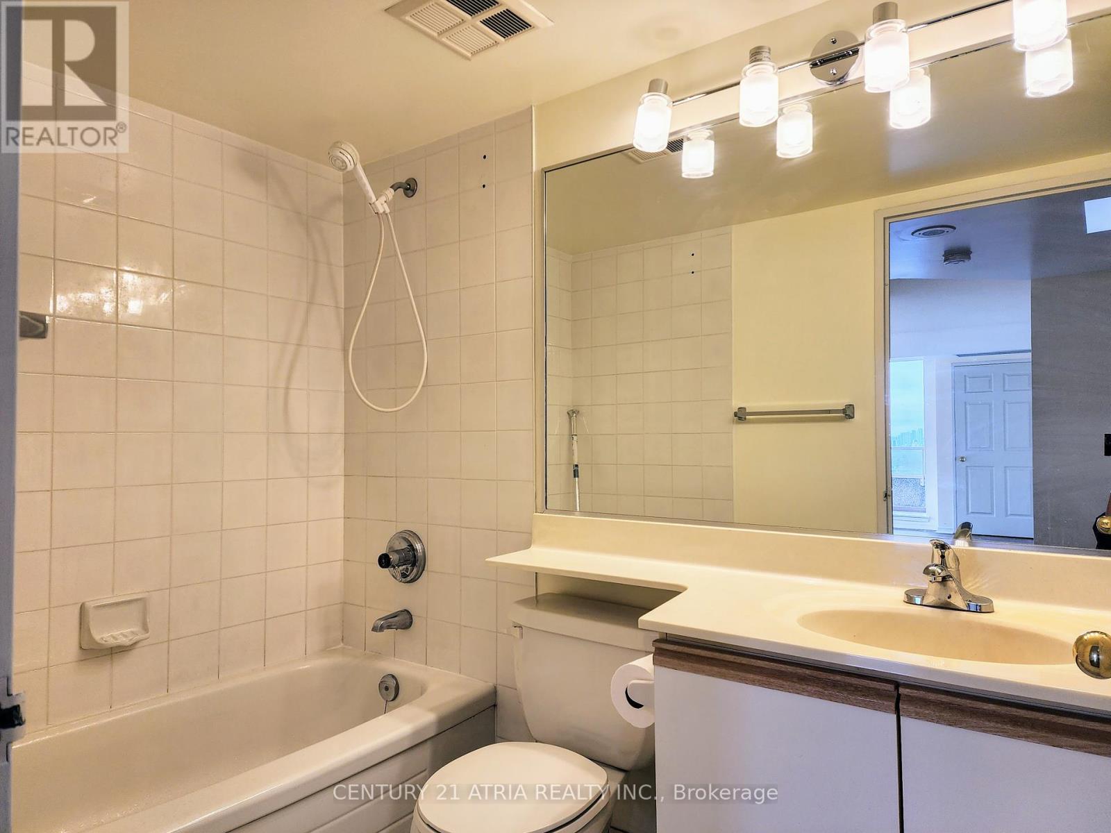 1605 - 35 Empress Avenue, Toronto, Ontario  M2N 6T3 - Photo 13 - C12448773
