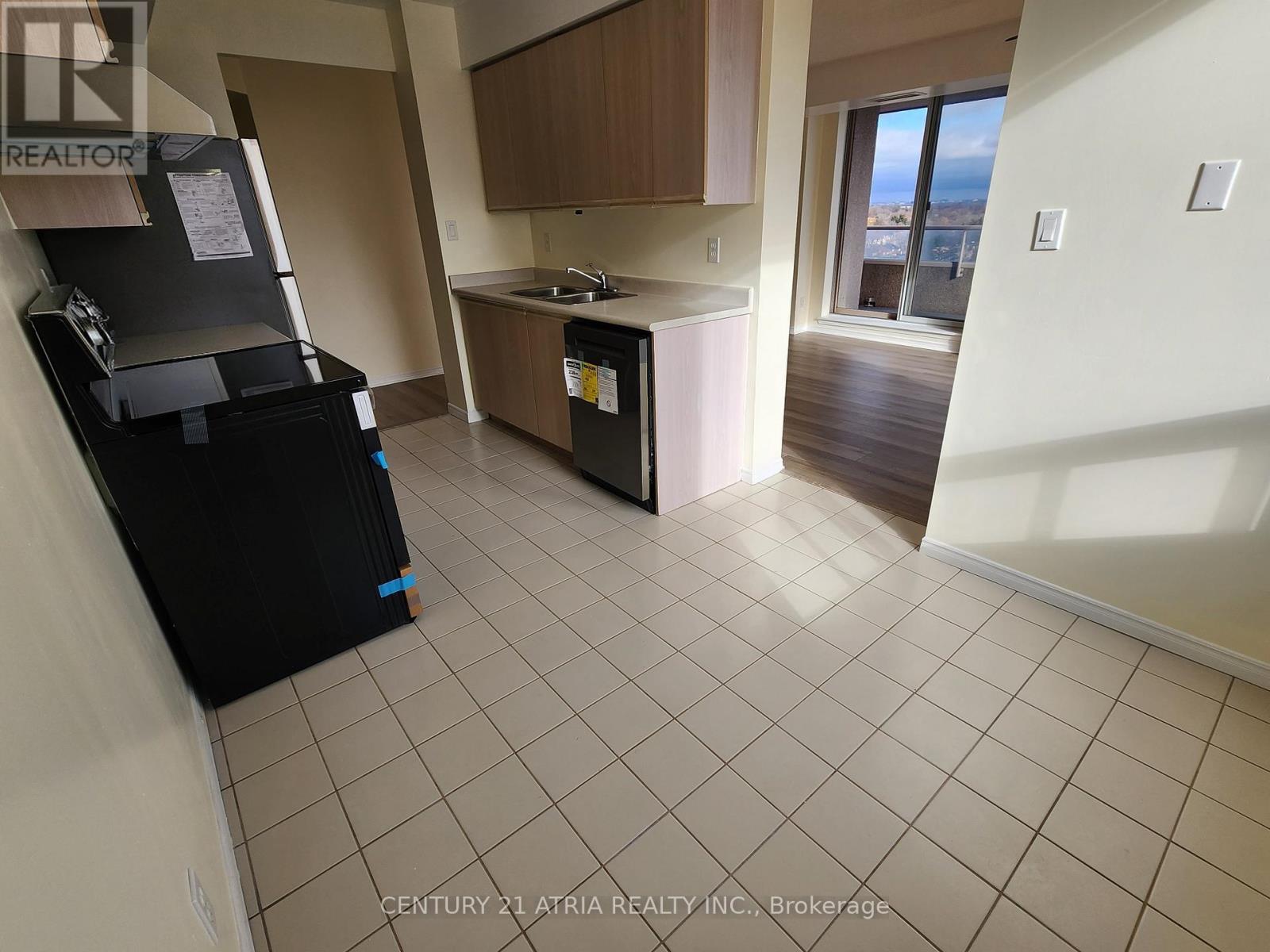1605 - 35 Empress Avenue, Toronto, Ontario  M2N 6T3 - Photo 8 - C12448773