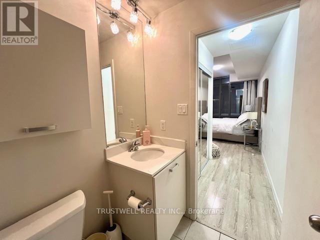 2601 - 38 Grenville Street, Toronto (Bay Street Corridor), Ontario  M4Y 1A5 - Photo 10 - C12448793