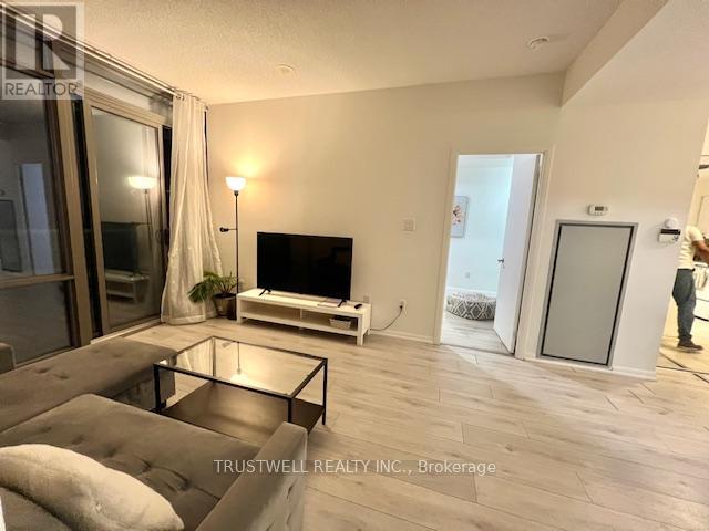 2601 - 38 Grenville Street, Toronto (Bay Street Corridor), Ontario  M4Y 1A5 - Photo 3 - C12448793