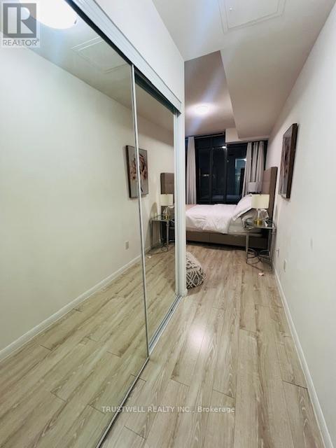 2601 - 38 Grenville Street, Toronto (Bay Street Corridor), Ontario  M4Y 1A5 - Photo 9 - C12448793