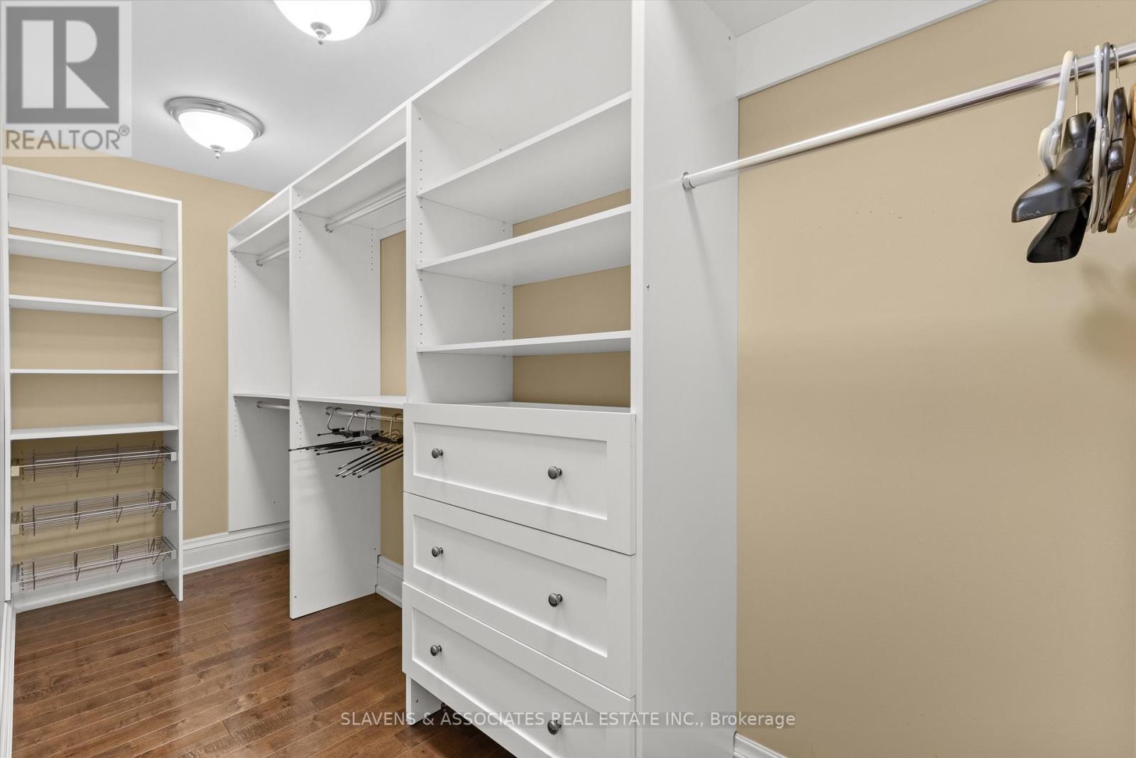 130 York Mills Road, Toronto, Ontario  M2L 1K6 - Photo 15 - C12448795