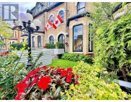 LOWER 1 - 173 CARLTON STREET, Toronto, Ontario