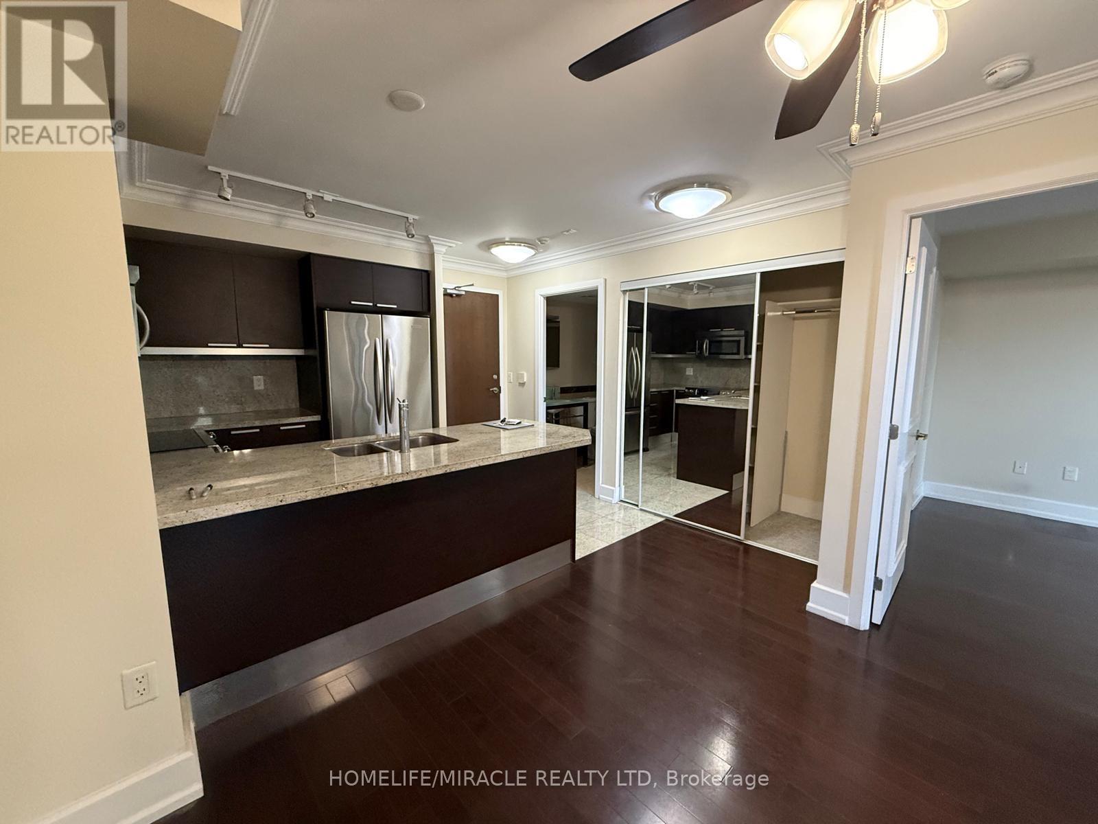 302 - 650 Sheppard Ave Avenue E, Toronto, Ontario  M2K 1B7 - Photo 2 - C12448806