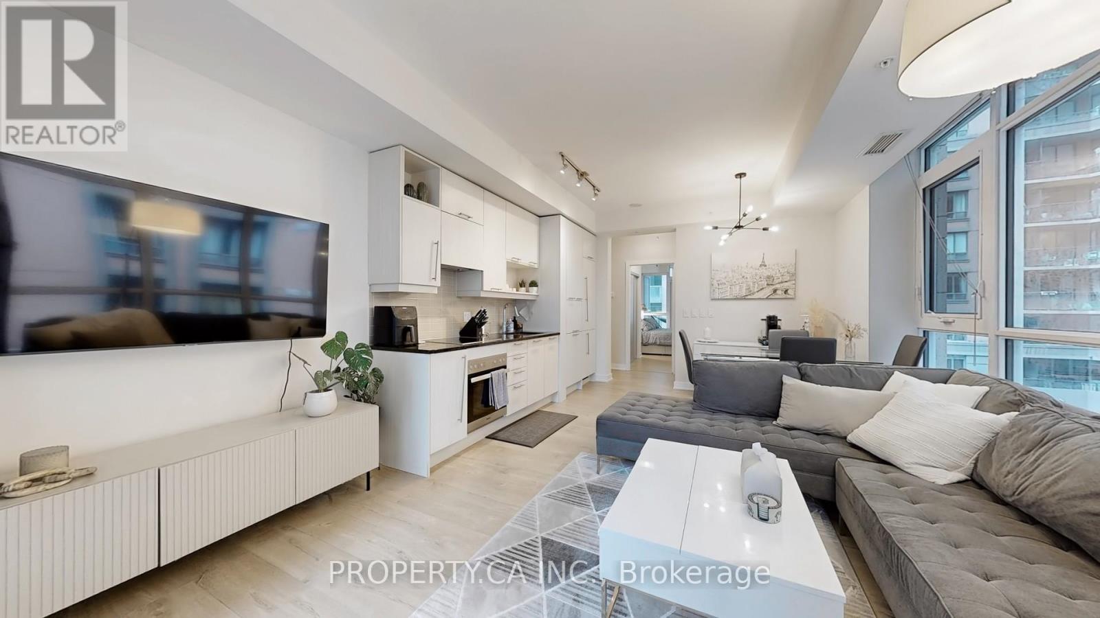 311 - 30 Nelson Street, Toronto (Waterfront Communities), Ontario  M5V 0H5 - Photo 11 - C12448809