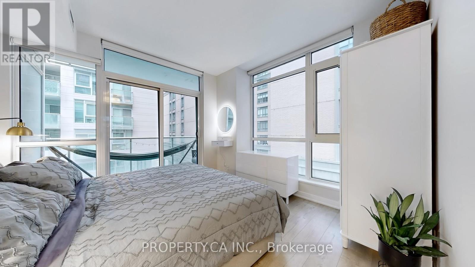 311 - 30 Nelson Street, Toronto (Waterfront Communities), Ontario  M5V 0H5 - Photo 15 - C12448809