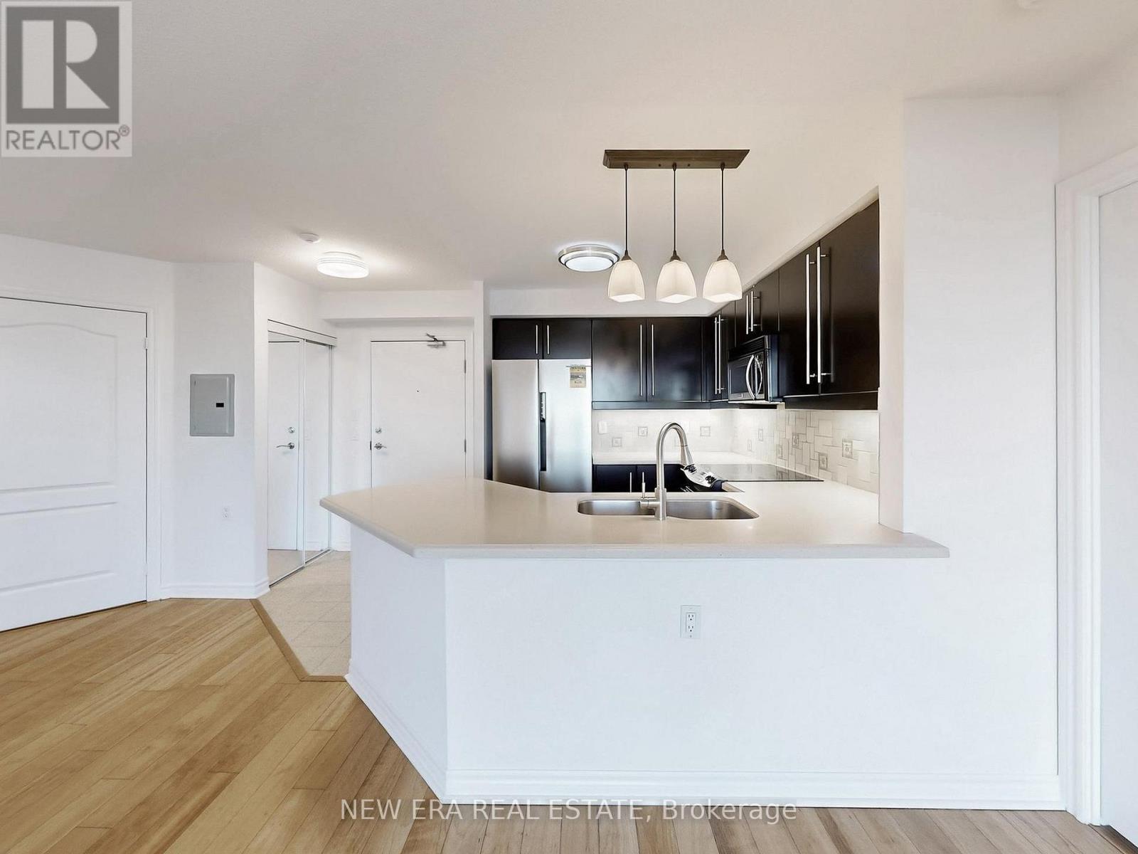 706 - 1030 Sheppard Avenue W, Toronto (Bathurst Manor), Ontario  M3H 6C1 - Photo 15 - C12448830