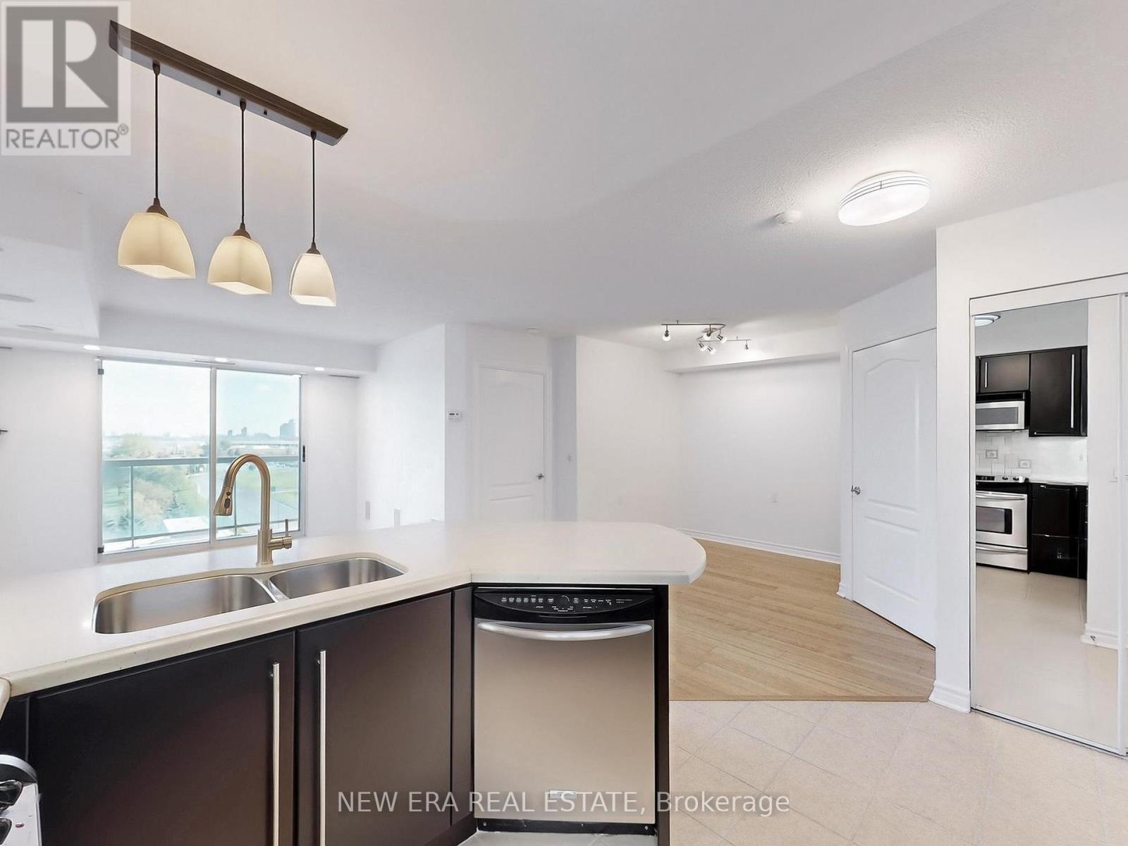 706 - 1030 Sheppard Avenue W, Toronto (Bathurst Manor), Ontario  M3H 6C1 - Photo 18 - C12448830