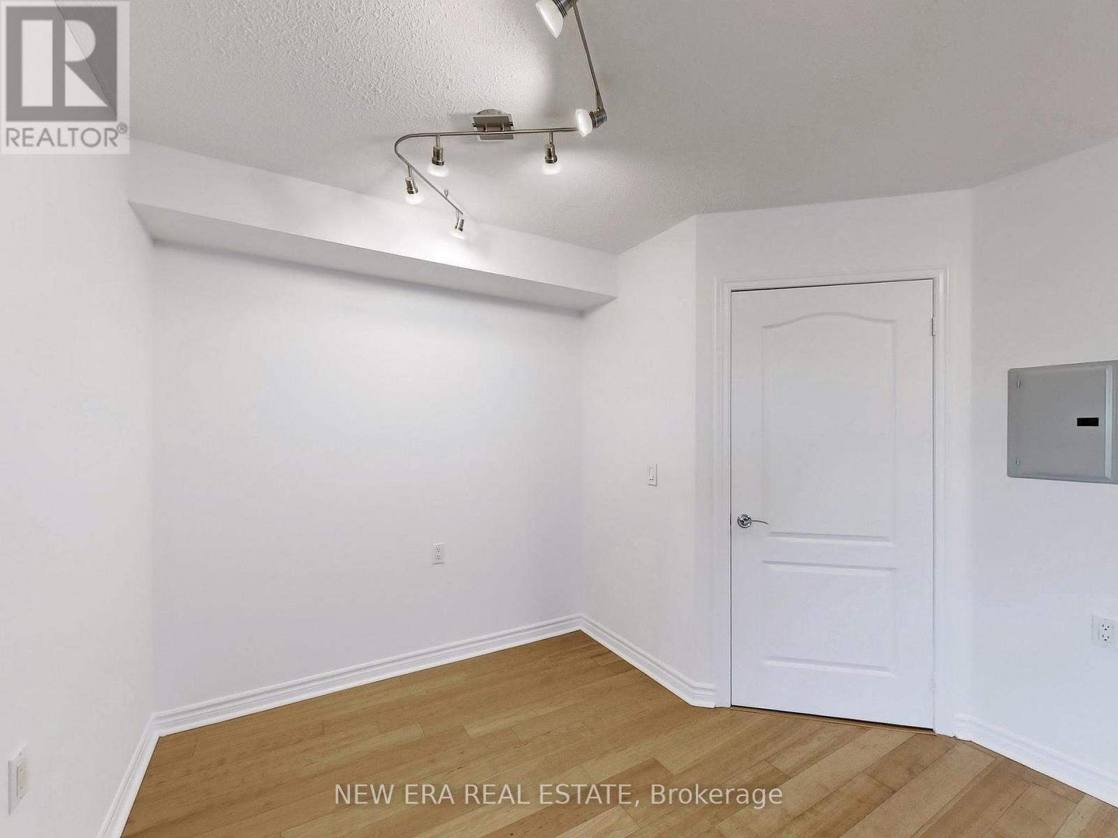 706 - 1030 Sheppard Avenue W, Toronto (Bathurst Manor), Ontario  M3H 6C1 - Photo 33 - C12448830