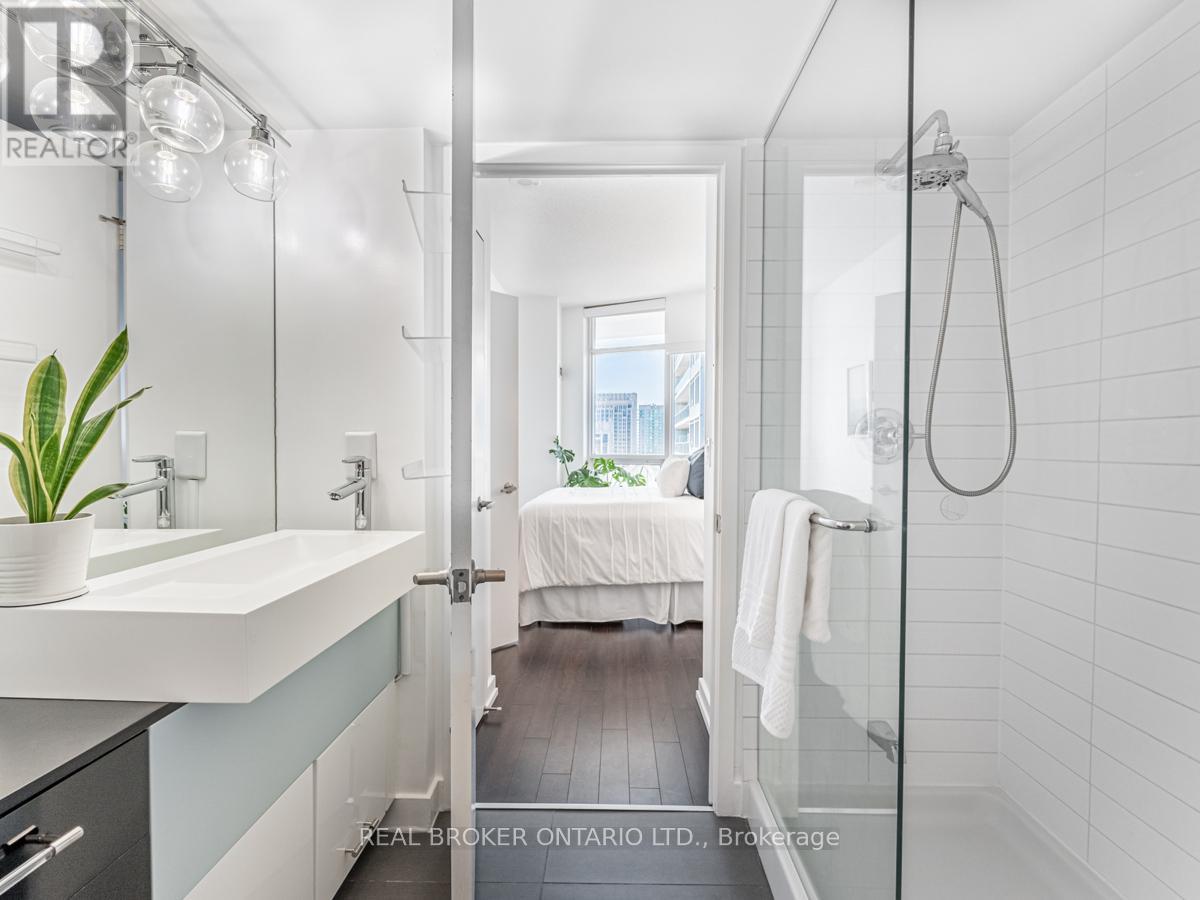 3106 - 38 Dan Leckie Way, Toronto, Ontario  M5V 2V6 - Photo 17 - C12448855