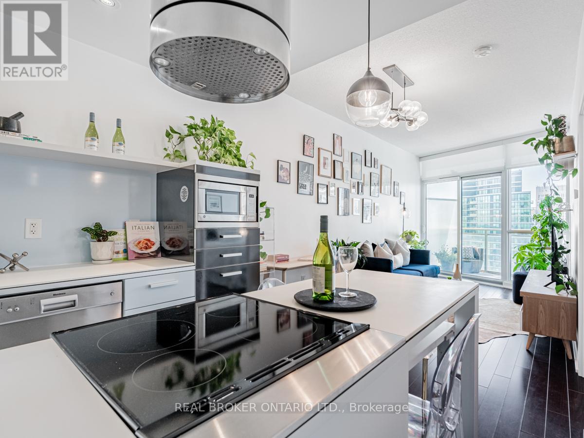 3106 - 38 Dan Leckie Way, Toronto, Ontario  M5V 2V6 - Photo 4 - C12448855