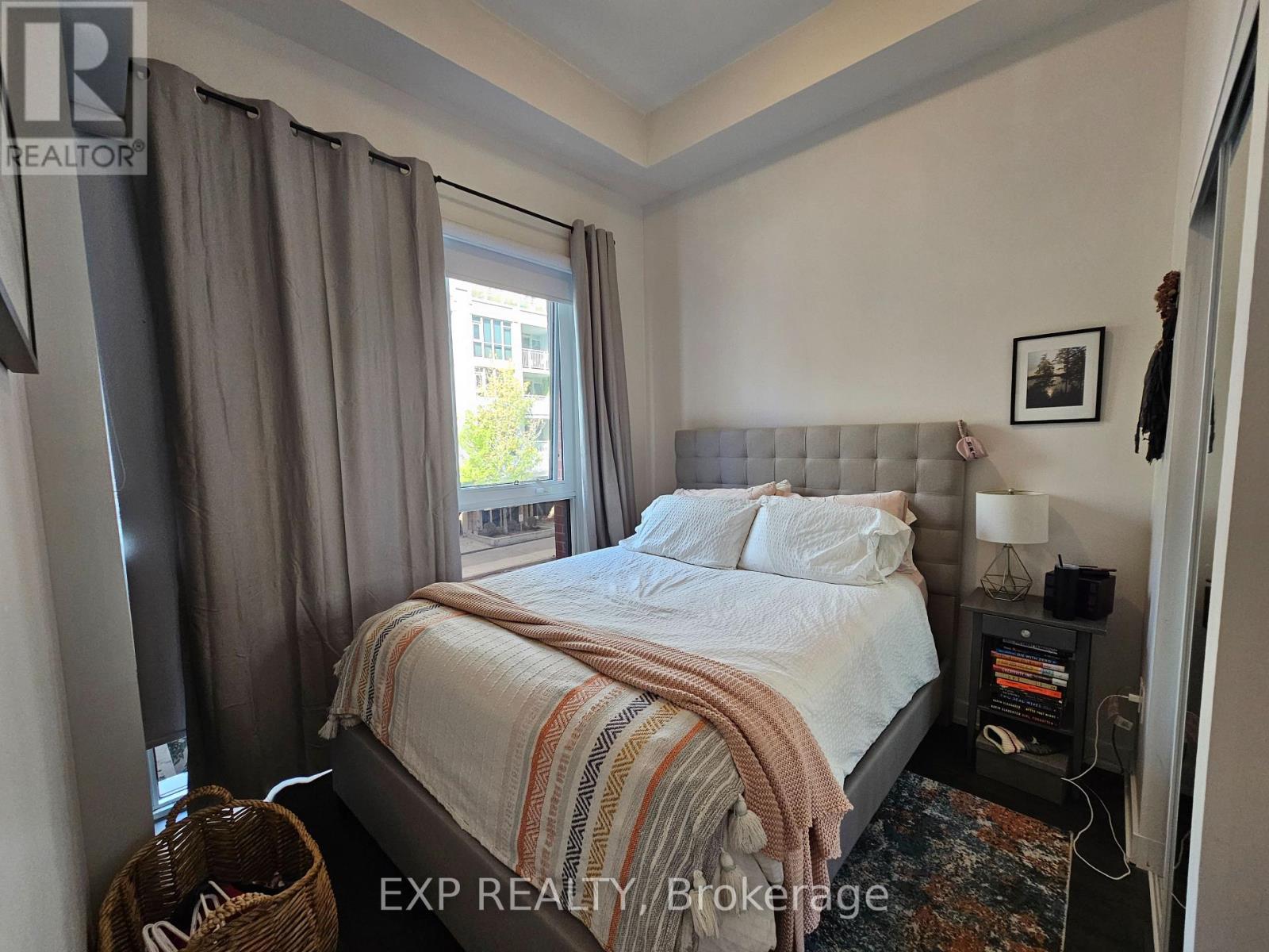 205 - 38 Iannuzzi Street, Toronto, Ontario  M5V 0S2 - Photo 8 - C12448865