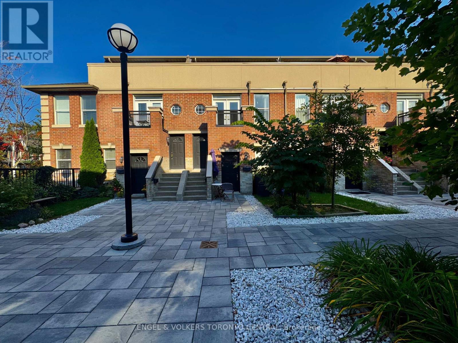 216 - 51 Halton Street, Toronto (Trinity-Bellwoods), Ontario  M6J 1R5 - Photo 1 - C12448894
