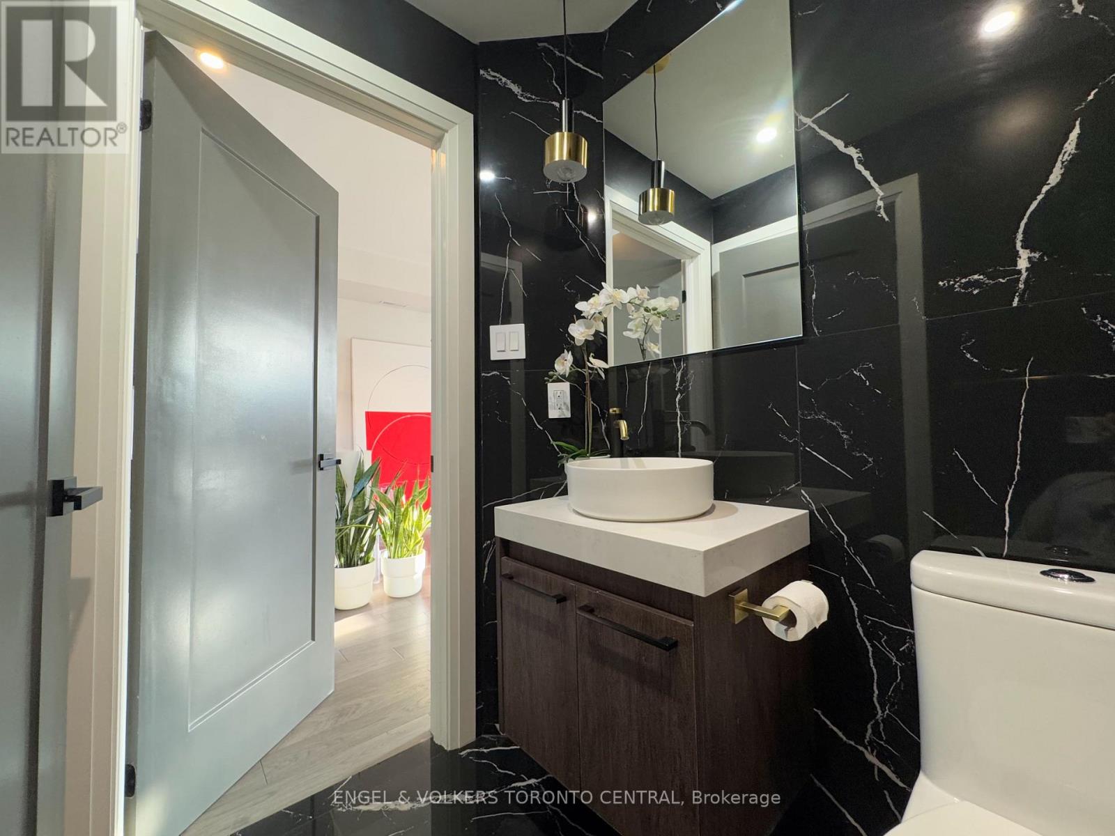 216 - 51 Halton Street, Toronto (Trinity-Bellwoods), Ontario  M6J 1R5 - Photo 17 - C12448894