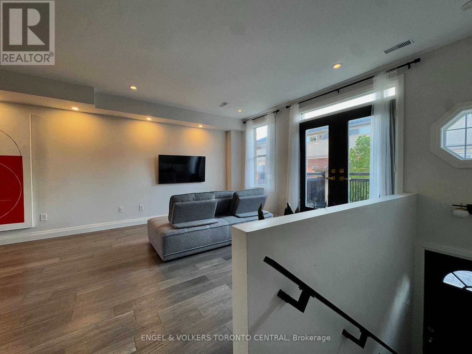 216 - 51 Halton Street, Toronto (Trinity-Bellwoods), Ontario  M6J 1R5 - Photo 4 - C12448894