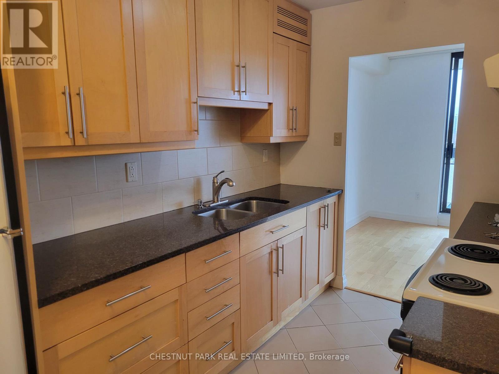 1404 - 260 Seneca Hill Drive, Toronto, Ontario  M2J 4S6 - Photo 11 - C12448905