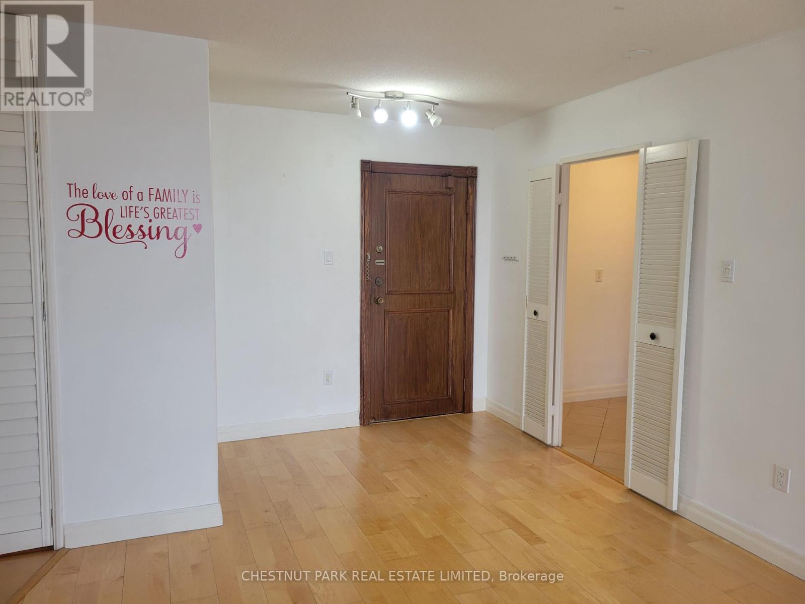 1404 - 260 Seneca Hill Drive, Toronto, Ontario  M2J 4S6 - Photo 14 - C12448905