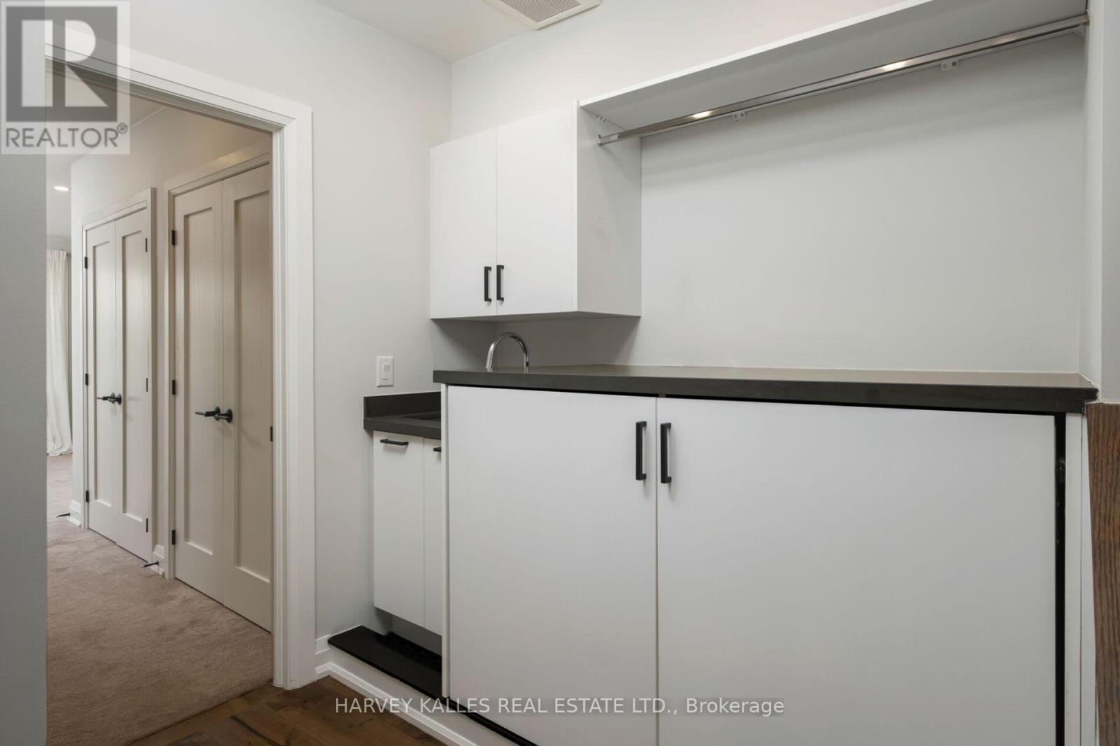 7 Edgedale Road, Toronto (North St. James Town), Ontario  M4X 1N5 - Photo 21 - C12448921